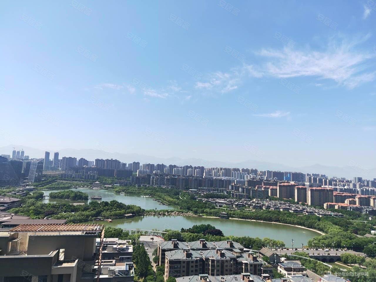 金地湖城大境天字一号5室2厅3卫231.73㎡南北1199万