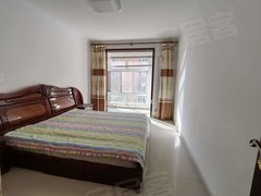 鄂尔多斯东胜凤凰城双满神华佳苑  四小门口带家具中层四居南北通透  看房方便出租房源真实图片