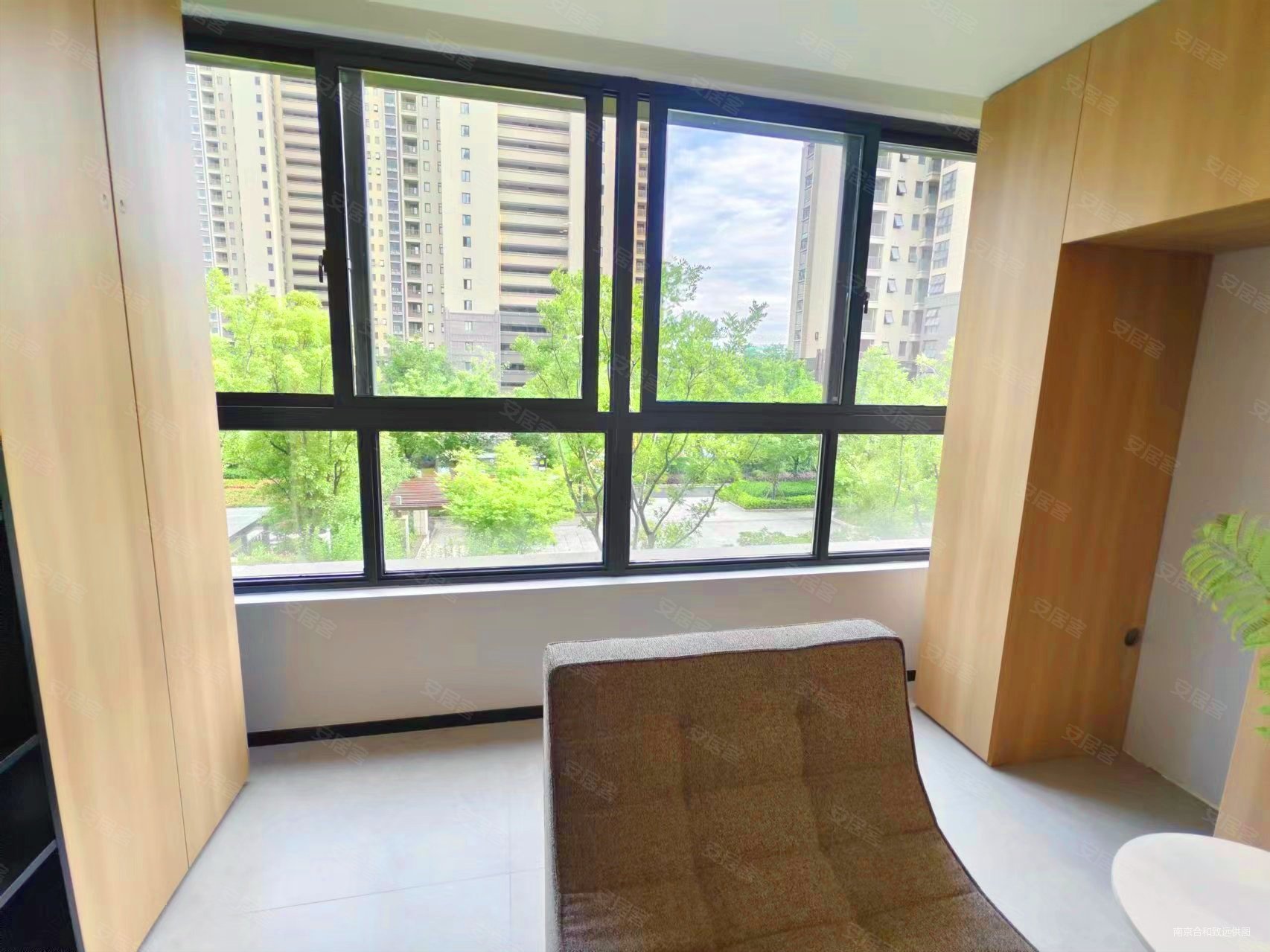 南京房产网>南京二手房>浦口二手房>高新区二手房>通宇林景博园>1706