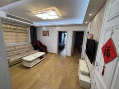 射阳射阳城南太阳城租众兴路4楼2室2厅120平精装半年付1300月出租房源真实图片