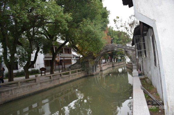 低总价轻松解决户口问题别犹豫急售上海洼地零