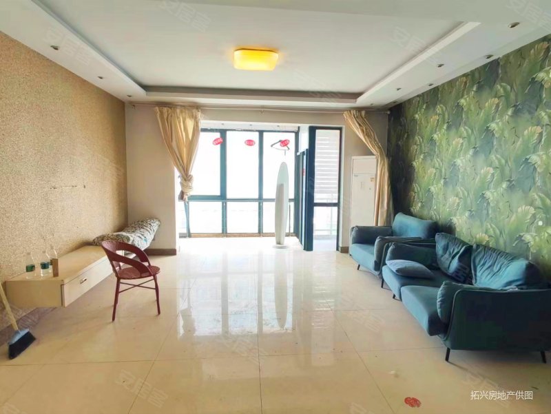 奥园国际公寓3室2厅2卫163.78㎡南268万