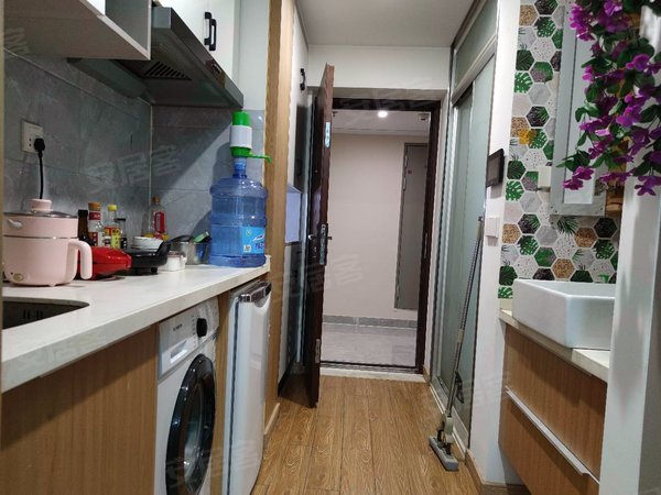 郑州高新区科学大道高新万科广场万科广场公寓33平整租.