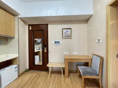 常熟东南开发区东南开发区中心理工附近！精装一室！南北通透有阳台！速看！拎包入住 随时看房出租房源真实图片