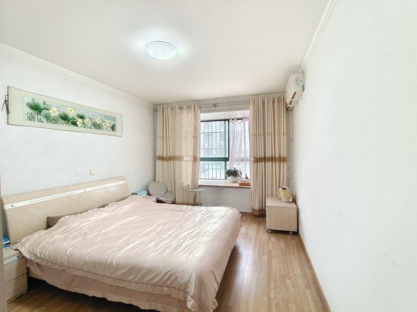 滕州龙泉龙泉城区浦东花园浦东花园 3室2厅1卫 精装修 138平 配套齐全