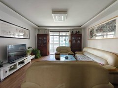 定西安定安定城区建宁小区,精装修两室出租,房子干净,交通便利,出租房源真实图片