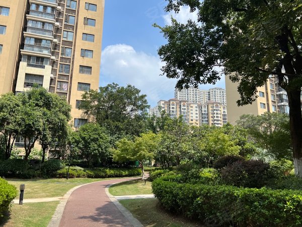 南京江宁九龙湖万科金域蓝湾万科金域蓝湾精装装修3房2卫巴卡拉水晶