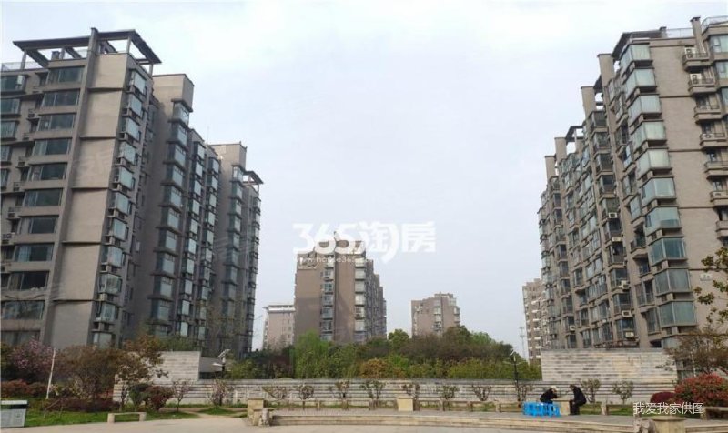 必看好房 百家湖 高尔夫国际花园 飞机户型 全屋地暖 有钥匙