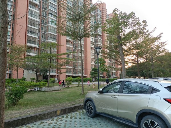 汕头龙湖星湖商业城广梅汕家园广梅汕家园电梯房99平方3房2厅2卫配套