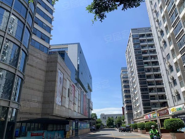 深圳宝安福永同泰时代中心福永同泰时代广场精装一房一厅 拎包入住 近