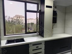 石嘴山大武口万达广场星海明锦 电梯四楼 3500一个月年租年付出租房源真实图片
