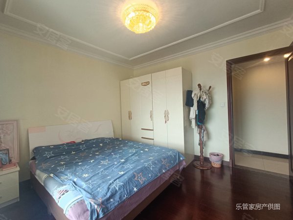 恒大绿洲3室2厅1卫120㎡南北58万