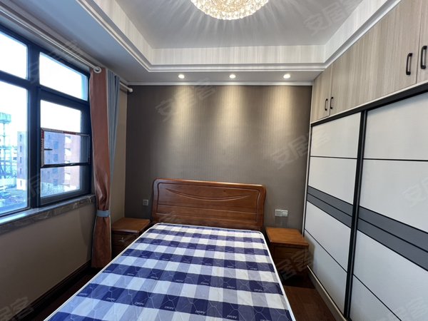 南昌南昌县振兴大道恒大翡翠珑庭恒大珑庭洋房中间楼层，学校旁一墙之隔，商业菜市场学校公园环绕出租房源真实图片