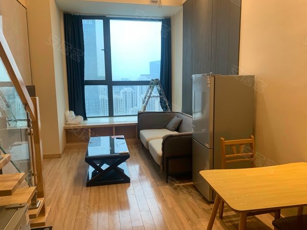 济南历下cbd万科大都会(商住楼)cbd精装loft公寓 无中介费 全新家具