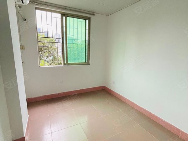 深圳龙华龙华共和新村近富士康 油松 文化广场,电梯两房一厅空房,可