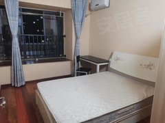 泸州龙马潭西南商贸城自己的房子出租 押一付一
可以短租 单独进出出租房源真实图片