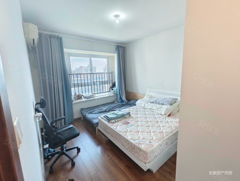 急售 保利玲珑公馆精装三房 电梯好楼层 配套成熟 随时看房