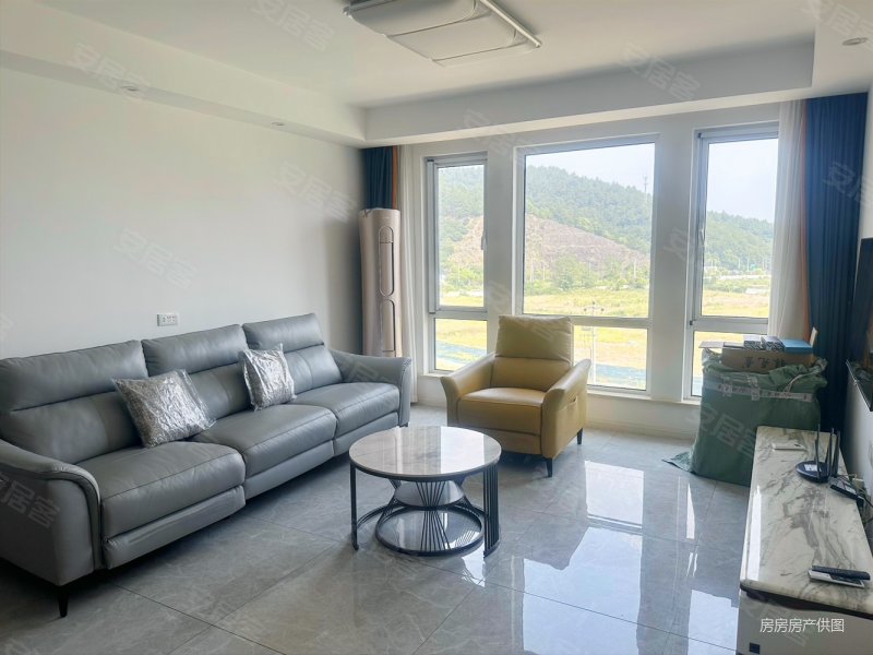 玫瑰郡,地铁口500米,万马品质,精装修,有车位,楼层佳,,万马伊顿庄园