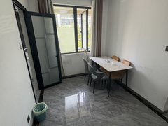 嵊州城区市中心绿地四季印象一室一厅。喜欢的联系出租房源真实图片