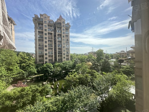 实拍英才学校禹航路站新明半岛朝南两室近菜鸟总部