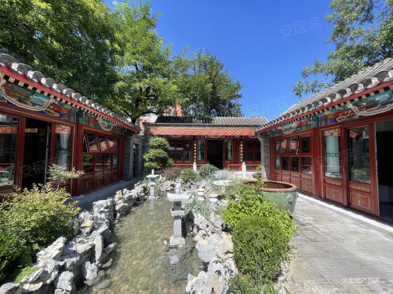东廊下胡同小区4室3厅3卫412.17㎡南北6800万