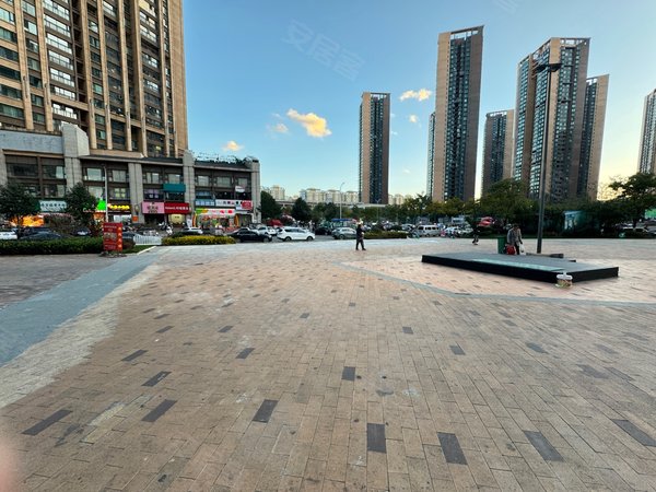 昆明官渡海伦国际海伦国际里约区海伦国际8号地 空房出租 中间楼层