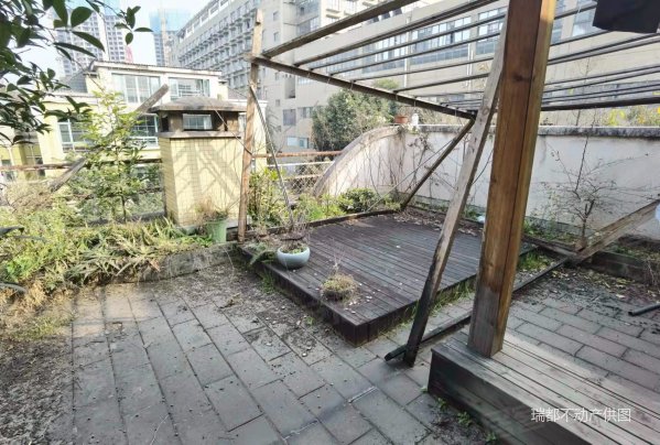 成都房产网>成都二手房>武侯二手房>桐梓林二手房>锦官新城东区(别墅)