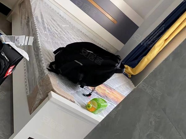 湖州吴兴西南新城七里亭佳苑无中介，七里亭佳苑单间独卫出租，有阳台，有电梯，拎包入住出租房源真实图片