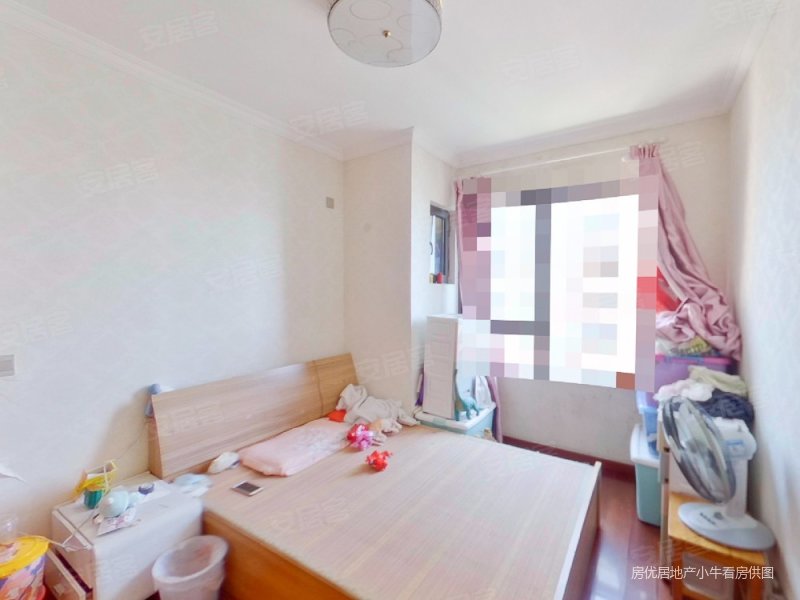 龙德花园 购物方便 精装修 临地铁 出行方便