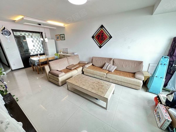 杭州萧山闻堰三江花园(公寓住宅)三江汇创谷整租精装大三房小区周边