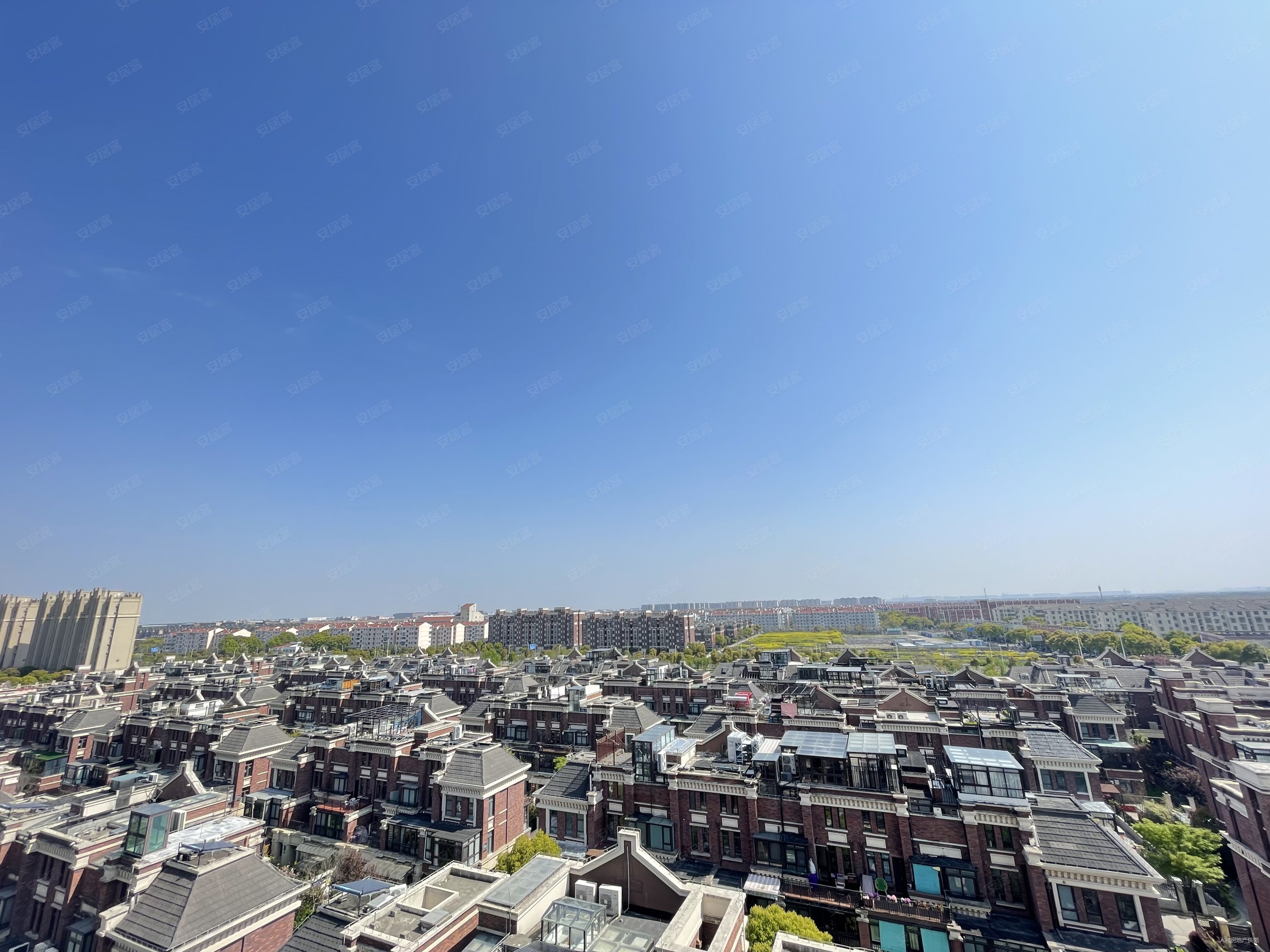 同悦湾华庭(北区公寓住宅)4室2厅2卫171.32㎡南720万