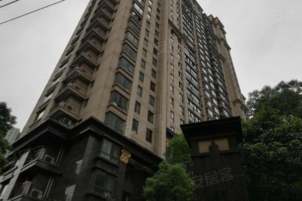 上海二手房 君御豪庭 > 李朝峰解读君御豪庭小区不足