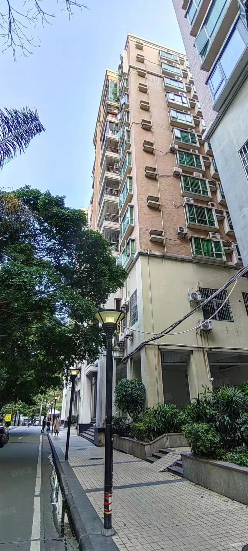 中兴花园精装三房小区近地铁公交旁边有购物中心随时看房