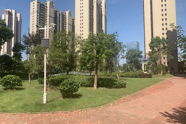 不足,富丽金澜湾怎么样,富丽金澜湾周边房产中介经纪人评价-武汉安居