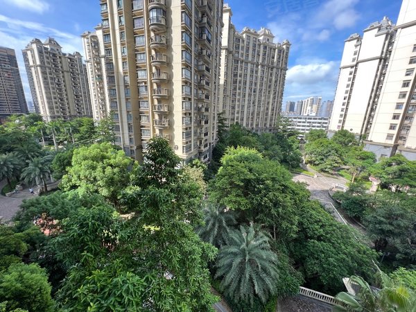 南宁江南五一路红日江景红日江景四房出租,可以看江景,租金2600,可以