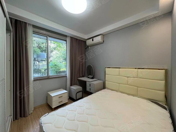 省政府对面,近黄龙饭店皇后东魅武林夜市,西湖租房-杭州58安居客