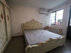 上海普陀桃浦地铁口50米精装好房两房一厅整租价格便宜出租房源真实图片