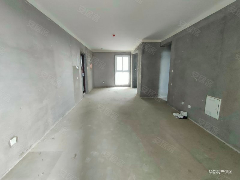 中锐星尚城中间楼层采光好房龄新双卫出行方便近地铁