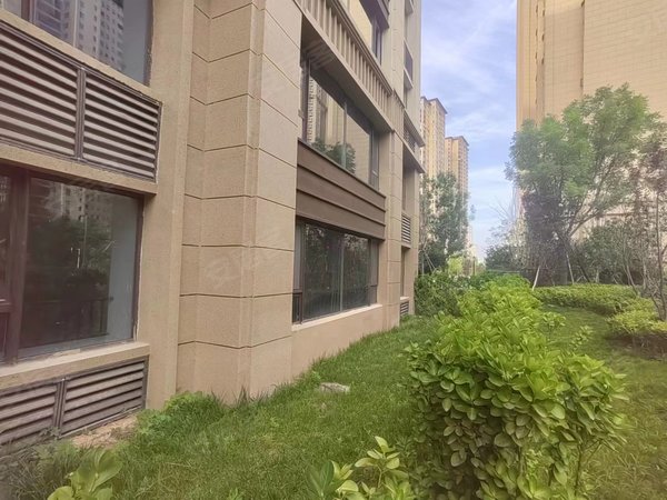 西安国际港务区港务大道绿地璀璨天城房源采光好,南北通透,业主诚意出