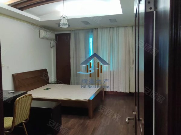 金华东阳东阳市中心吴宁西路70号楼户型方正，精装修，地段交通方便。出租房源真实图片