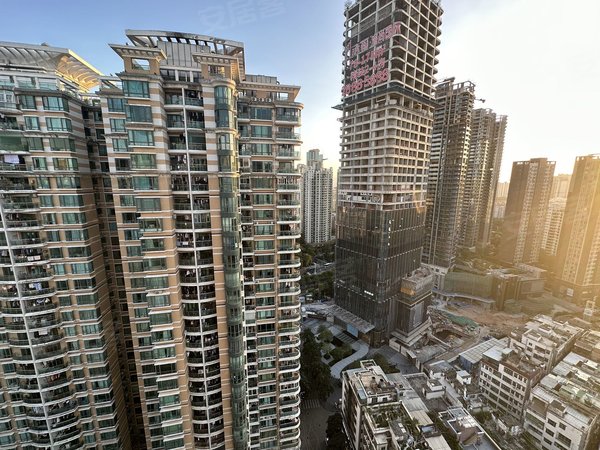 深圳福田皇岗金港豪庭水围 皇岗 近口岸金港豪庭 2室2厅1卫 74平 配套