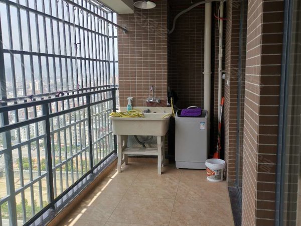 福州福清玉屏千面山小区千面山小区 3室2厅2卫出租房源真实图片