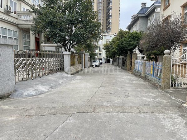 南宁青秀柳沙青秀山庄(别墅)独栋别墅,新装修现状出租,可办公接待