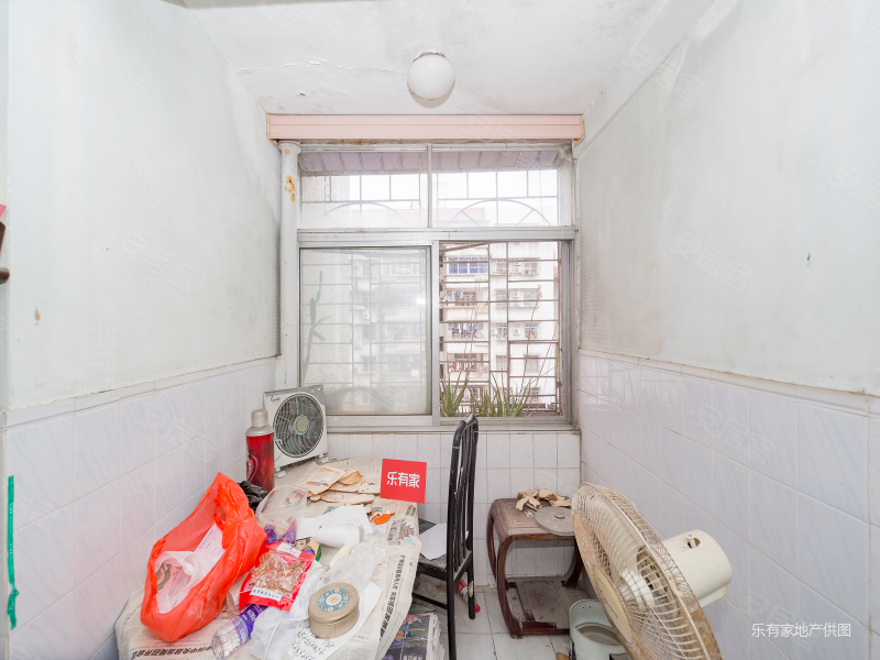 南岭花园3室2厅1卫79.9㎡南北220万