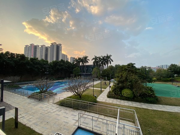 惠州仲恺惠环新力帝泊湾新力帝泊湾 3室2厅2卫 电梯房 105平  东西