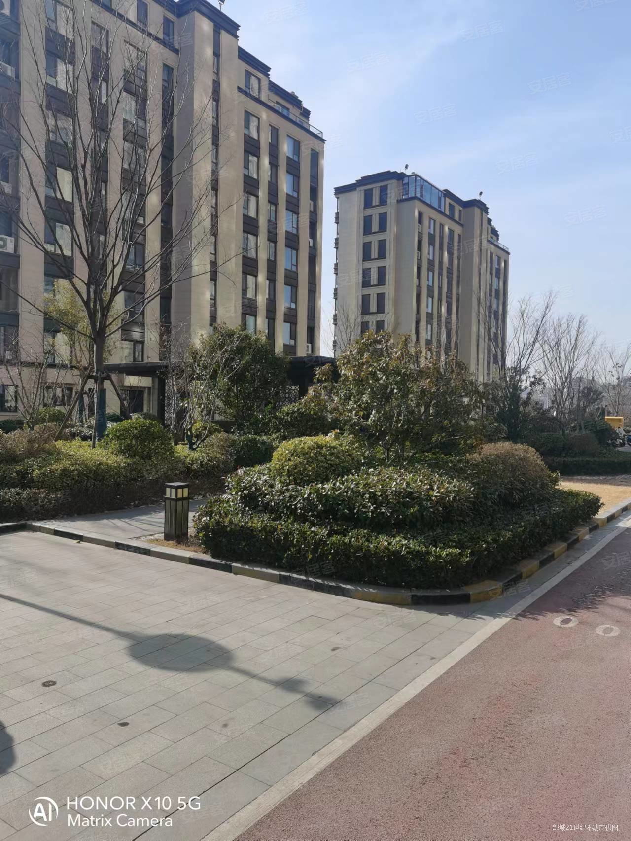 群贤府四室豪装带车储证满二过户费低联系我有钥匙看房