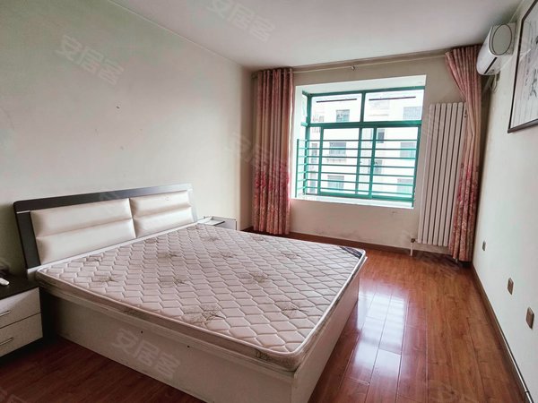 济南历下康虹路三庆新馨家园新馨家园 精装三室  嘎嘎干净 给钱就租