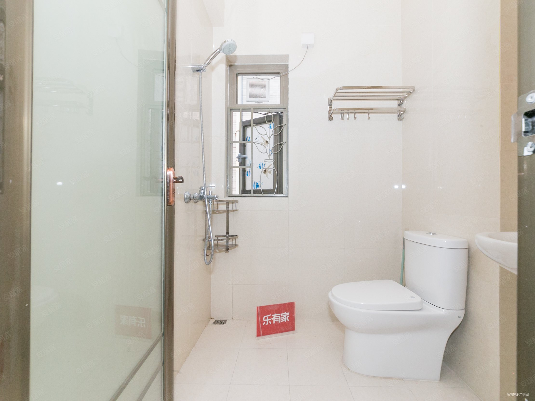 深业东岭3室2厅2卫85.83㎡西425万