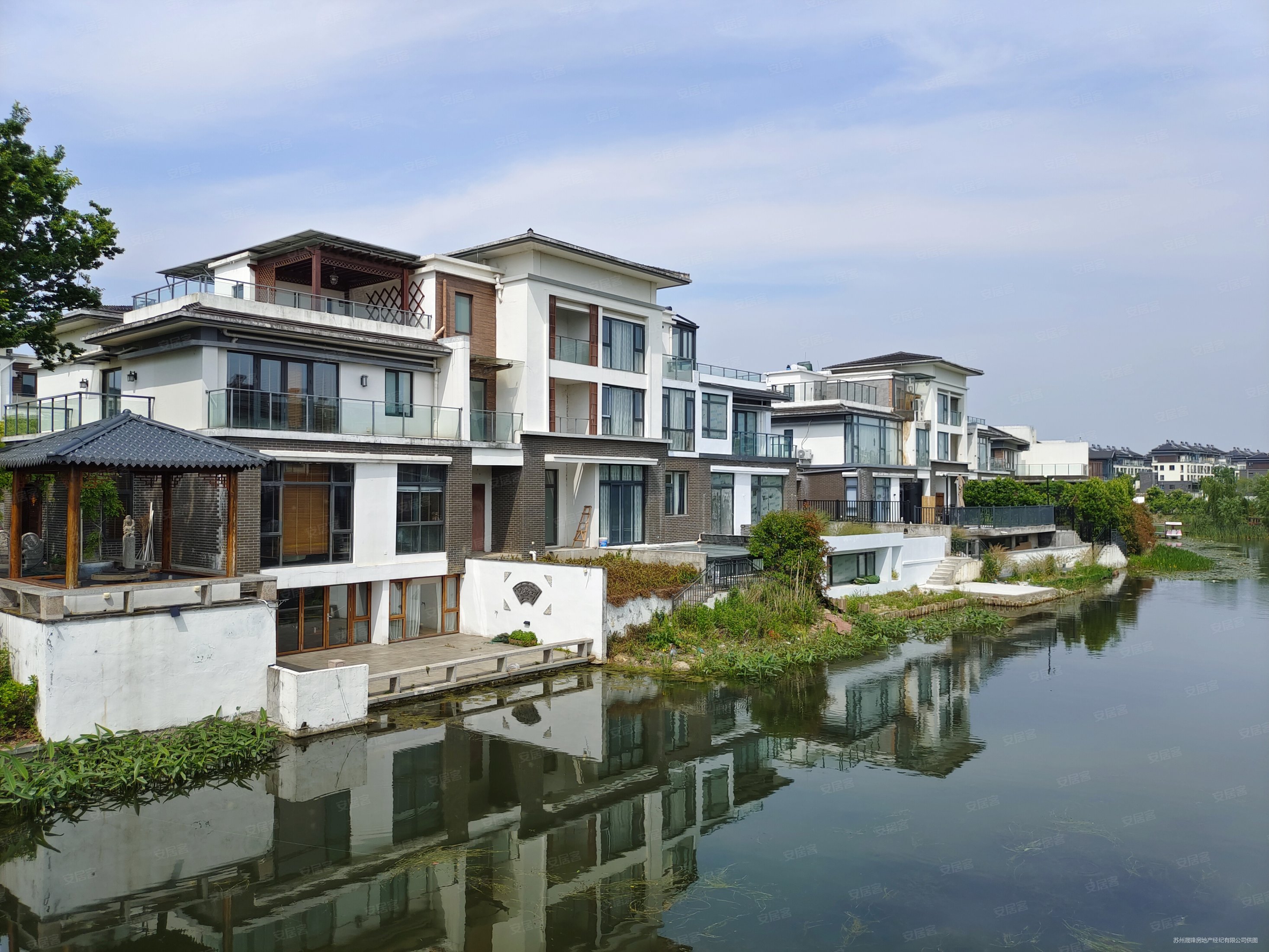 水月周庄下叠别墅带花园40平南北通透满五