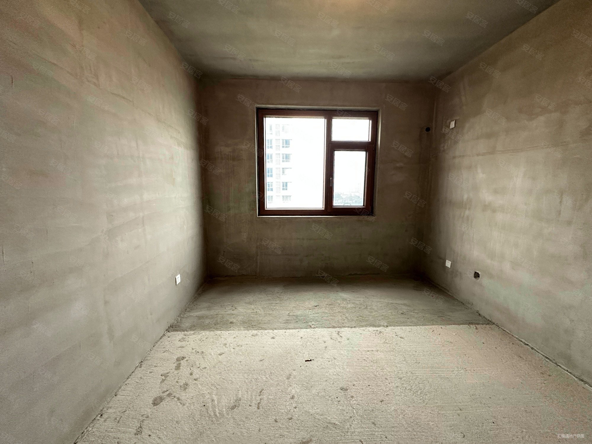 金品时代3室2厅2卫142㎡南北129.9万